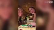 两个大美女来探店！克拉克和赫尔一起去餐厅尝试黑暗料理！